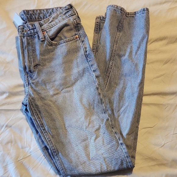 Stylish Denim Women's Straight Leg Jeans - Picture 3 of 4